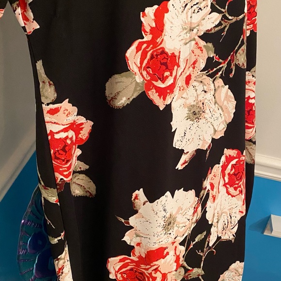 Plus Fitted Floral Dusty Rose Dress - Picture 9 of 13